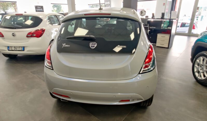 LANCIA YPSILON MY21 1.0 70CV HIBRID GOLD pieno