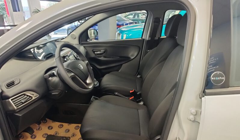 LANCIA YPSILON MY21 1.0 70CV HIBRID GOLD pieno