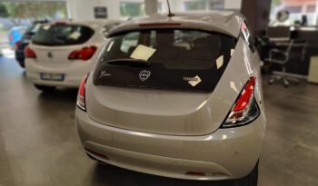 LANCIA YPSILON MY21 1.0 70CV HIBRID GOLD pieno