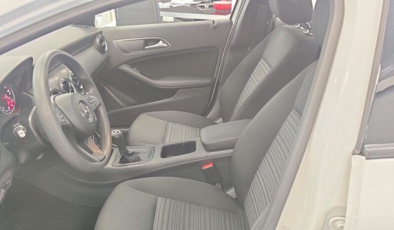 MERCEDES A 180 pieno