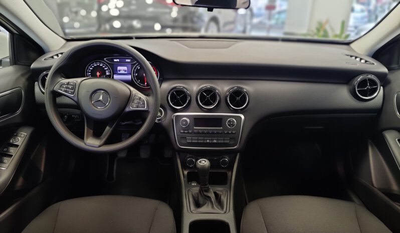 MERCEDES A 180 pieno