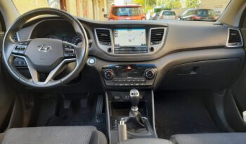 HYUNDAI TUCSON 1.7 XPOSSIBLE pieno