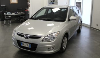 HYUNDAI i30 1.6 CRD pieno
