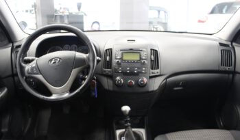 HYUNDAI i30 1.6 CRD pieno