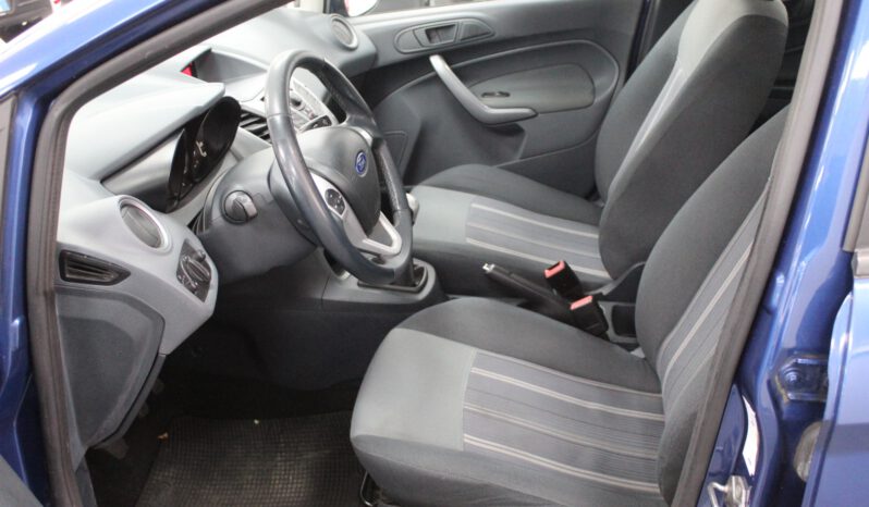 FORD FIESTA 1.2 5P pieno