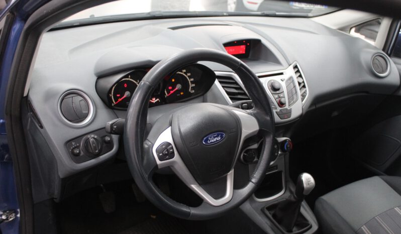 FORD FIESTA 1.2 5P pieno