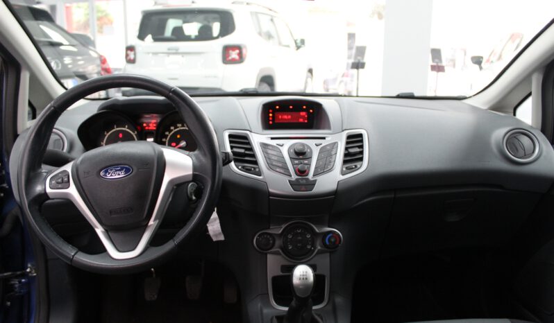 FORD FIESTA 1.2 5P pieno