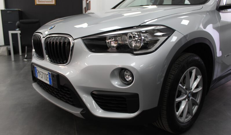 BMW X1 18D 150 CV pieno