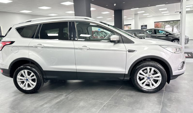 FORD KUGA1.5 TDCI pieno