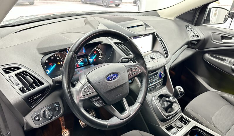 FORD KUGA1.5 TDCI pieno