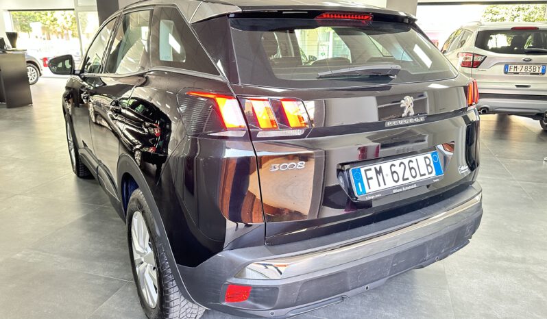 PEUGEOT 3008 1.5 BLUE HDI pieno