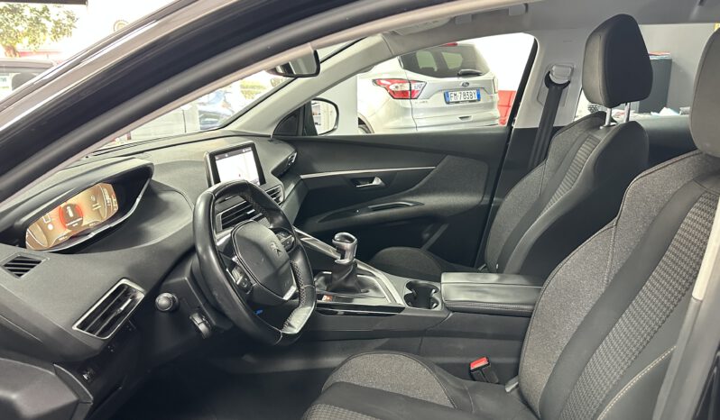 PEUGEOT 3008 1.5 BLUE HDI pieno