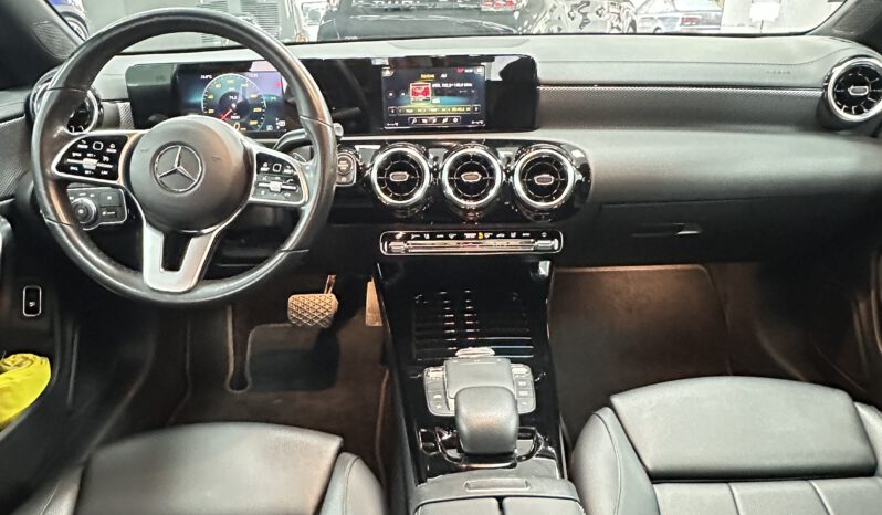 MERCEDES BENZ CLA 200 D pieno