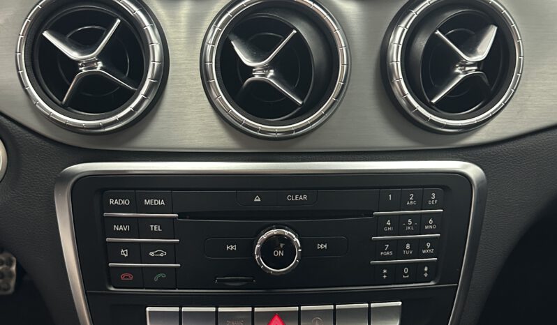 MERCEDES BENZ CLA 180d pieno